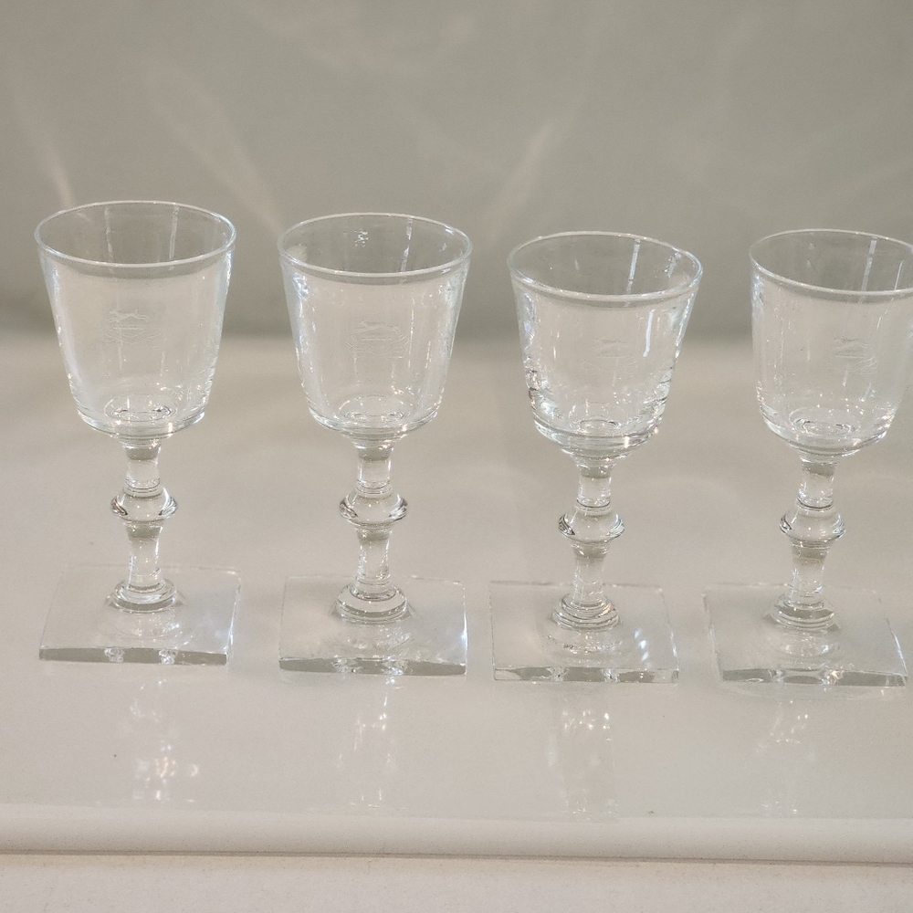 𝅺STEUBEN SMALL WINE OR SHERRY GLASSES ( 3 oz.) 7846 SET OF FOUR SIGNED ETCHED